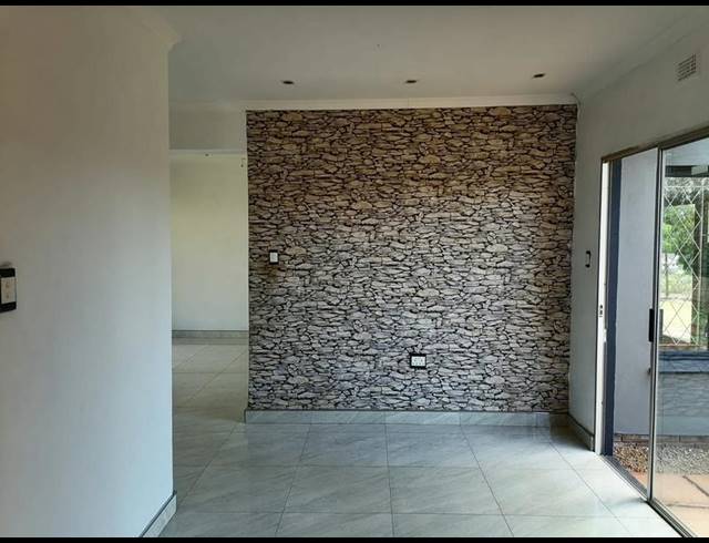 3 BEDROOM HOUSE FOR SALE IN ESCOMBE